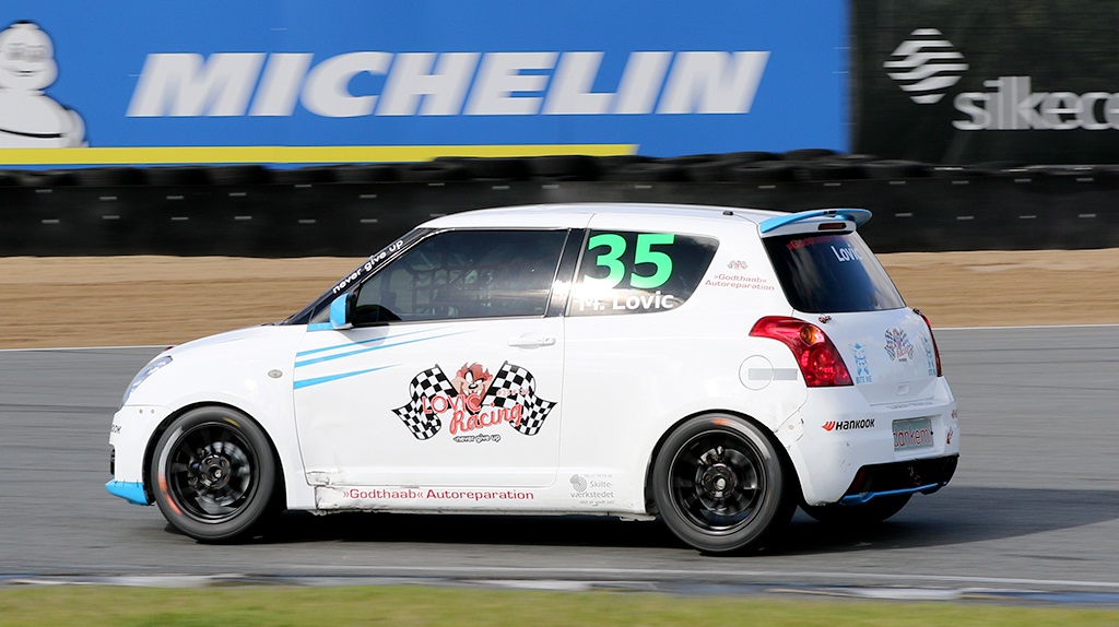 Mirza Lovic i Suzuki Swift Sport
(Foto: Motorsporten.dk)